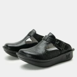 Shoes Classic Hello Doily Shoe