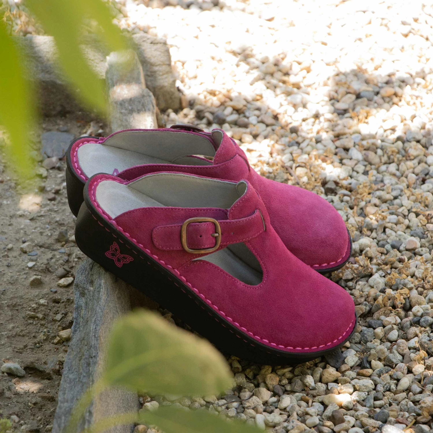 Shoes Classic Magenta Shoe 2 Shoes Classic Magenta Shoe - Image 2