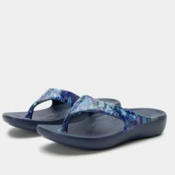 Ode Poppy PopBlue Sandal