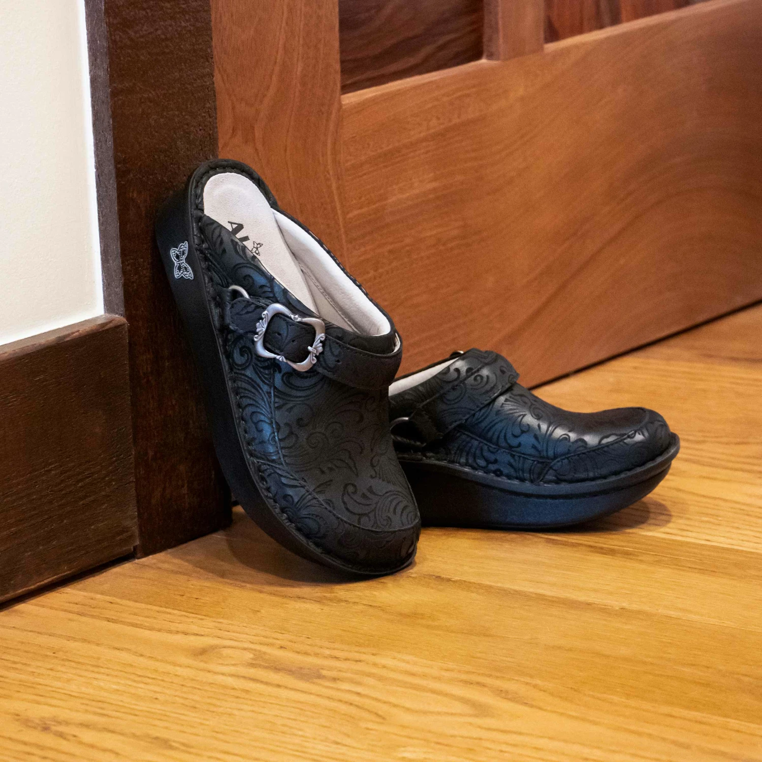 Shoes Seville Sail Away Clog 2 Shoes Seville Sail Away Clog - Image 2